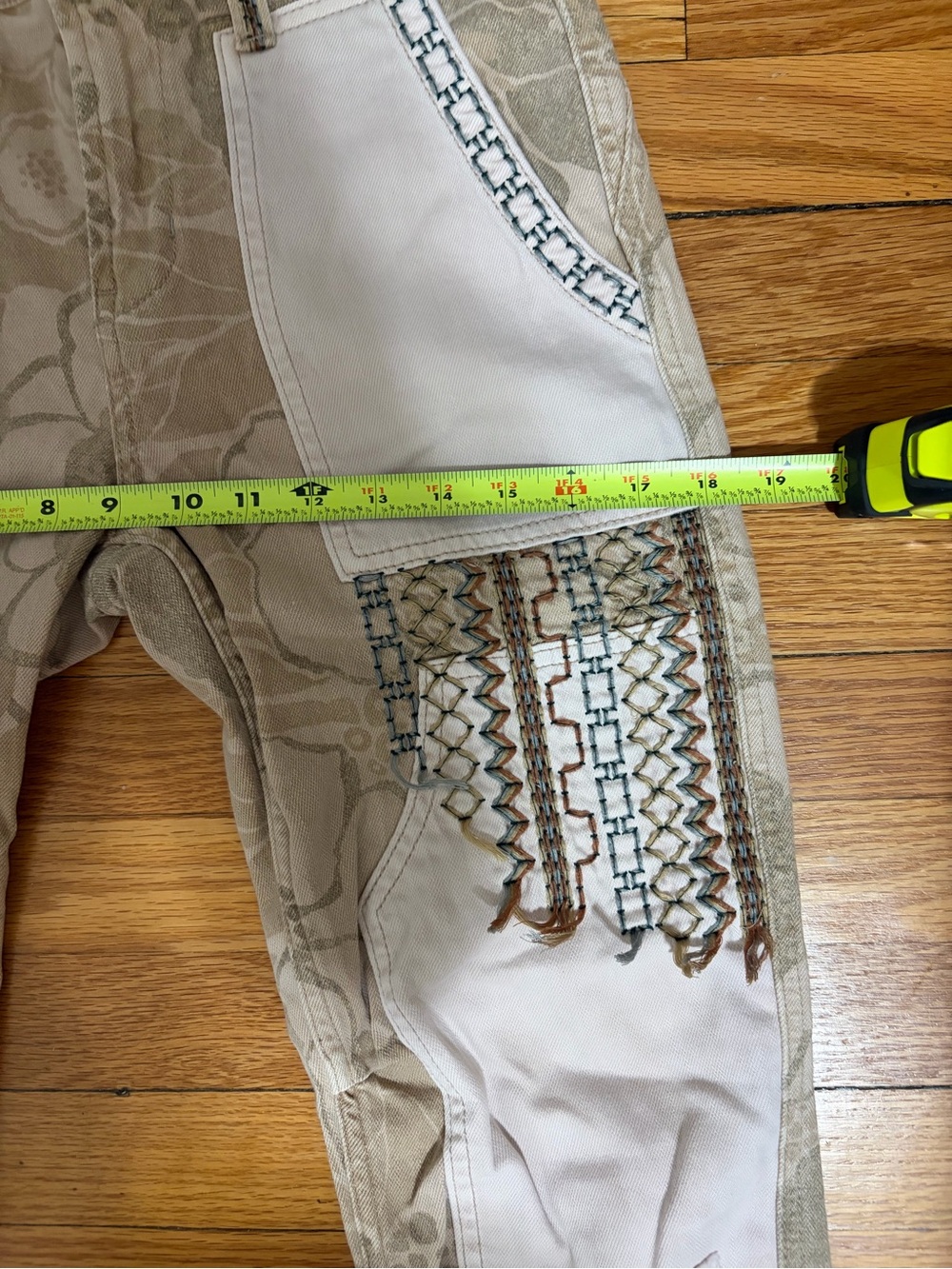 Anthropologie Pilcro The Camp Wenderer Patchwork Embellished Pants Bohemian 26 - Picture 13 of 16
